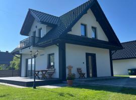 Dom na Borówkowym Wzgórzu, hotel en Paleśnica