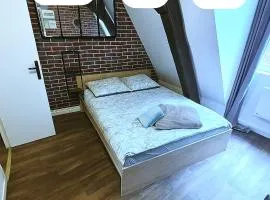 Jolie studio en cetre ville de Montluçon 20 min à pieds de la gare