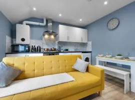 Central Location I King Size Bed Work stays