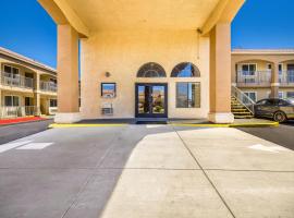 Quality Inn & Suites, hotel in Hesperia