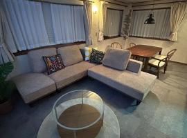 T'S House Numazu, hotel pro pobyt s dom&aacute;c&iacute;mi mazl&iacute;čky v destinaci Numazu