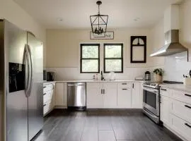 Stay Portland - Fresh Farmhouse Remodel in SE Portland 96BikeScore