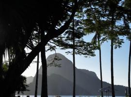 Cadlao Resort and Restaurant, beach hotel in El Nido