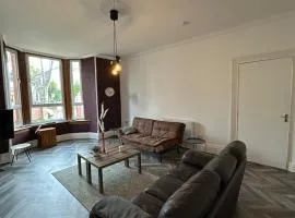 Victorian 5 Bedroom House Free Parking SSE Central