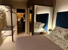 Forma Your Boutique Suite