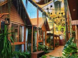 Nhà Của An Homestay, Coffee & Spa Long Xuyên