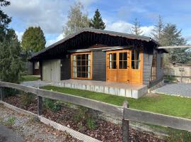La tanière du ptit Lou, cabin in Resteigne