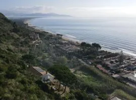 Villa Paola Vista Mare - Fronte Mare - Free Parking - Wi-Fi