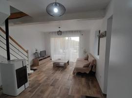 Charmante maison à louer, villa à Lagor