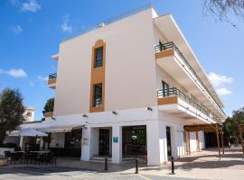 Hotel Rosales Formentera, acomoda&ccedil;&atilde;o em Es Pujols