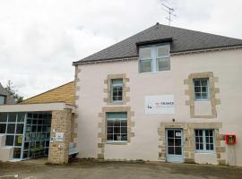 Auberge de Jeunesse HI Pontivy, hotel in Pontivy