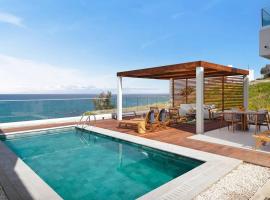 Villa Astrofegia Moonlit Escape with Sea Views, Hotel am Strand in Pachyammos