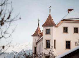 Castel Maurn Dolomites, hotel in San Lorenzo di Sebato
