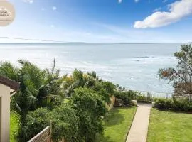 North Facing Seaside Apartment