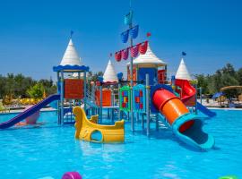 simlarda aquapark otel, ξενοδοχείο στο Αϊβαλί