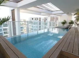 Omega Pent House