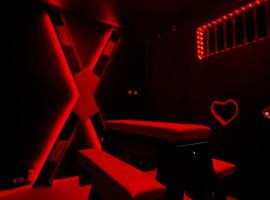 Love Room Les secrets interdits, hotel in Wattignies