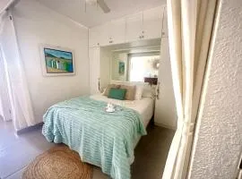 Royal Garden Sea Views by Deihu Experiences