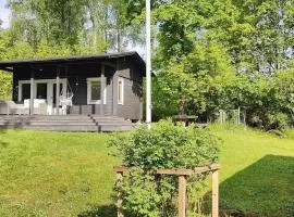 Three cozy cottages, sauna and hot tub