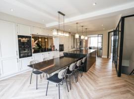 Oak Dene by Birch Stays, Hotel in Disley