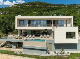 Stunning Home In Poljane With Sauna, hôtel à Poljane