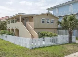 Four Bedroom Two Level Home Near Beach
