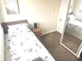 Seaside single room shared bathroom