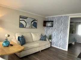 Shoreline Suite