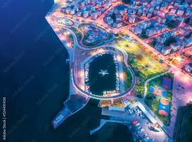 Aegean Suites, hotel in Aliağa