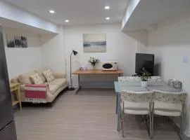 Cozy 2-Bedroom Basement Unit In Toronto