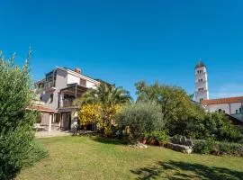 Apartment Damir-2 by Interhome