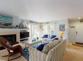 Sea Colony - 56046 Pinewood Dr