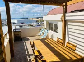 T3 with large roof-top terrace, harbor view