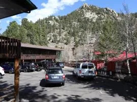 Nicky's Resort
