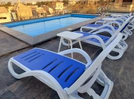 Zen Pyramids Luxury Villa, 5-sterrenhotel in Ghaţāţī