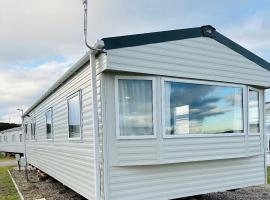 Aurora Sky, hotel in Lossiemouth