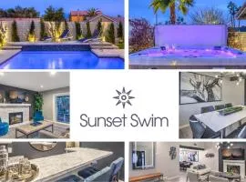 Sunset Swim, Luxury Vegas Villa with Pool, Hot Tub