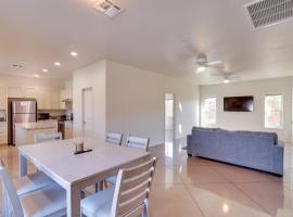 Desert Escape Near Lake Havasu and London Bridge!, hotel i Lake Havasu City