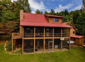 LilBit O'Heaven, Hotel in Blairsville