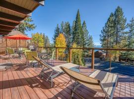 Peaceful Forest Retreat Near Lake and Town, ξενοδοχείο σε Dollar Point