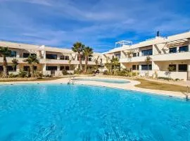 Private jacuzzi, heated pool, AC, garage, 250m beach,