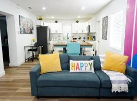 Cozy Tampa Getaway, 2 Bedrooms, minutes from Downtown & Busch Gardens, hotel v destinaci Tampa