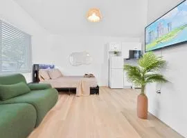 Miami Modern Studio minutes to Wynwood & Downtown