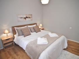 Apozari Xenias Apt，位于卡斯托里亚的酒店