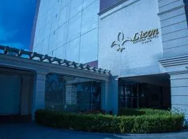 Lizon Curitiba Hotel