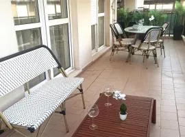 Apartamento con gran terraza