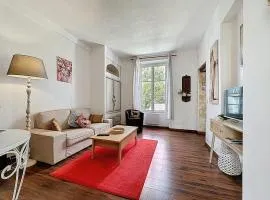 Beautiful apartment in Chantilly center
