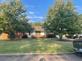 Sooner Nations Strawberry Hill、ショーニーのホテル