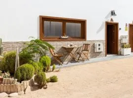 La Graciosita Escapada Costera en La Graciosa by Bayside