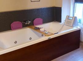 Loft "Elegante" Lila, ξενοδοχείο σε Ubrique